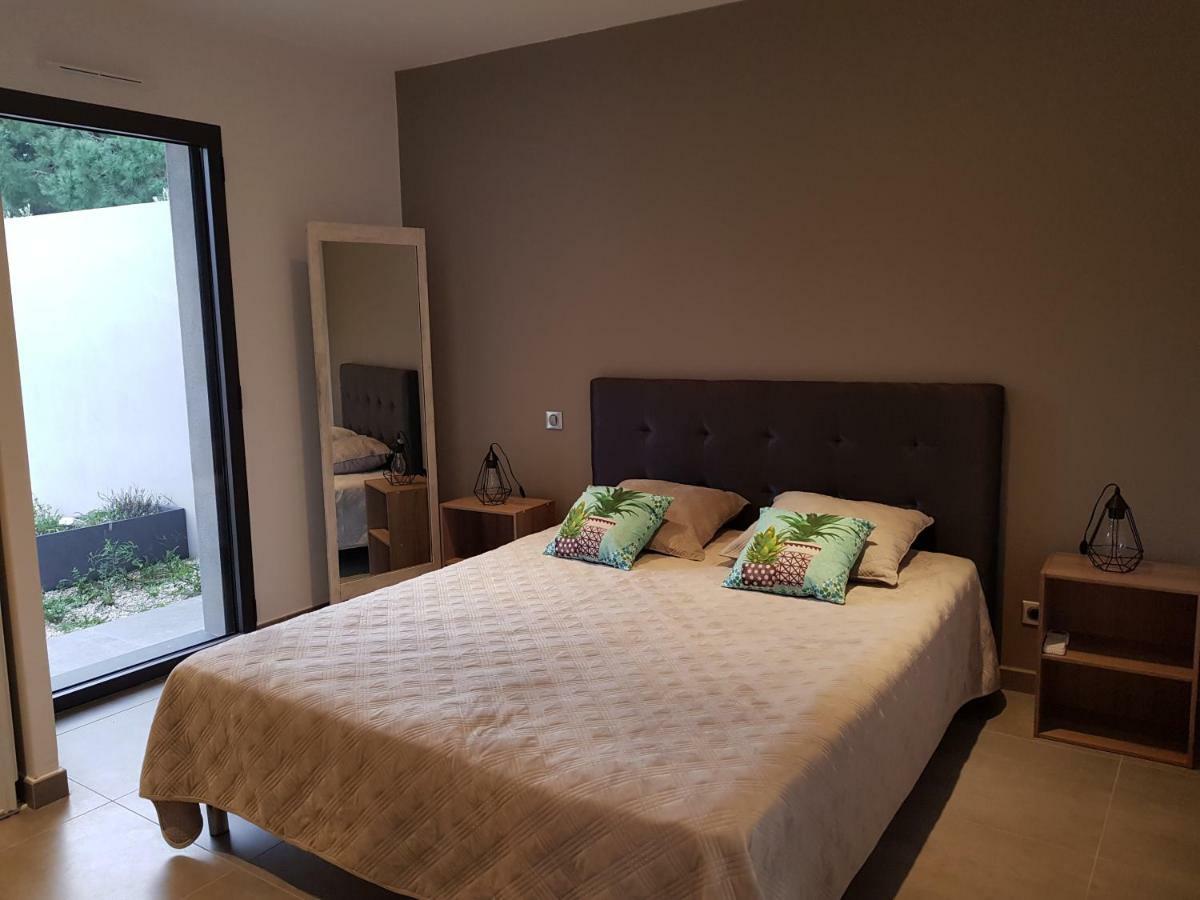 Villa Makele Calvi  Buitenkant foto